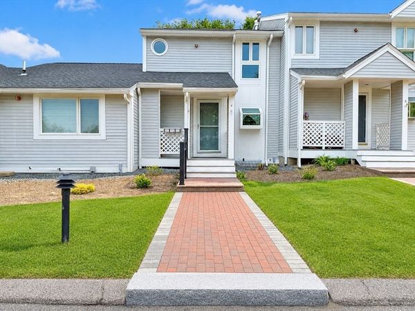 4 Alcott Circle, Unit 4, Taunton, MA 02780