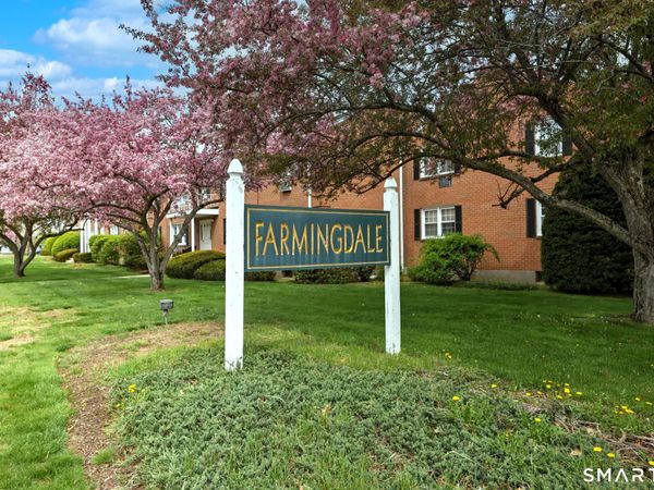 14 Greenbriar, Unit F, Farmington, CT 06032