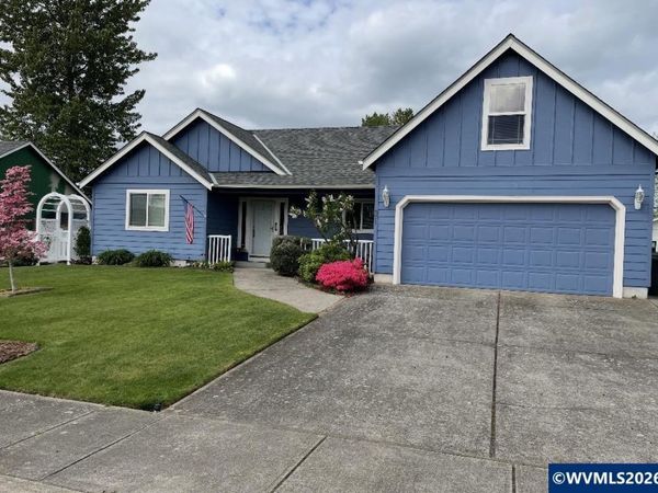 571 Hobson St, Stayton, OR 97383