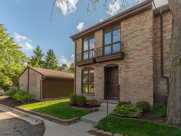 758 Greenhills Drive, Ann Arbor, MI 48105