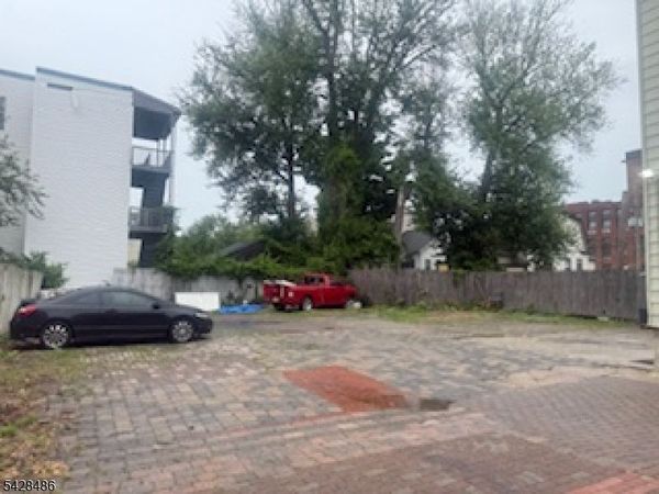 420 E 18Th St, Paterson, NJ 07524