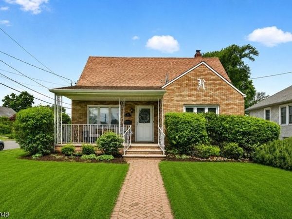 21 5Th Ave, Linden, NJ 07036