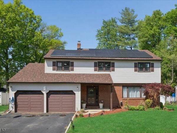 24 Sandalwood Dr, Edison, NJ 08820