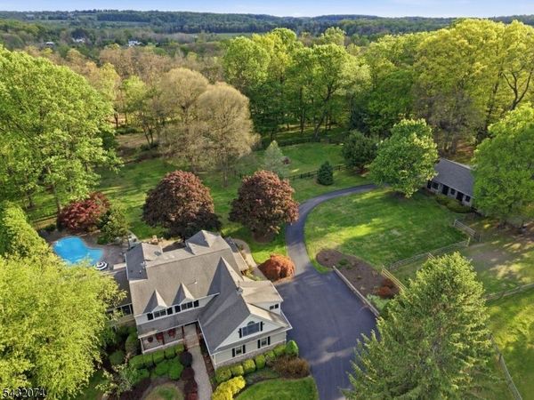 10 TARA WAY, Franklin, NJ 08867