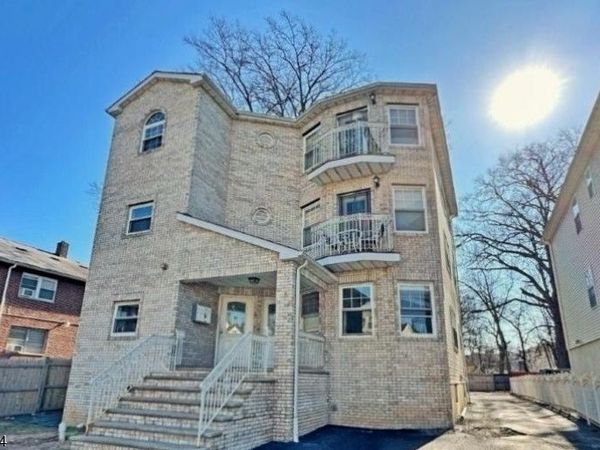 98 S Burnett St, East Orange, NJ 07018