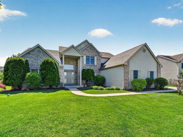 51263 Leeward Point, Granger, IN 46530