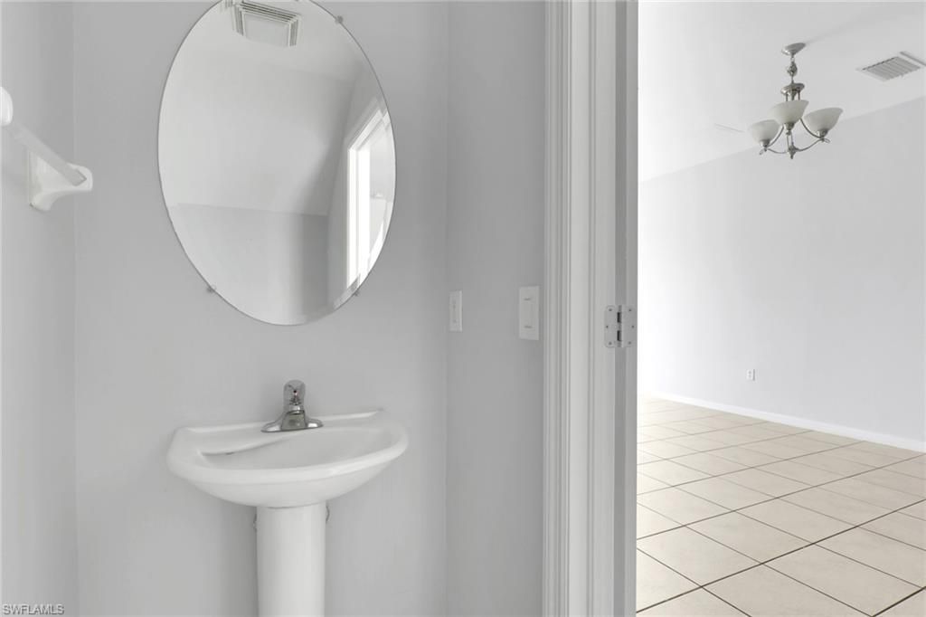 937 Hampton Cir, Unit 108, Naples, FL 34105 Photo