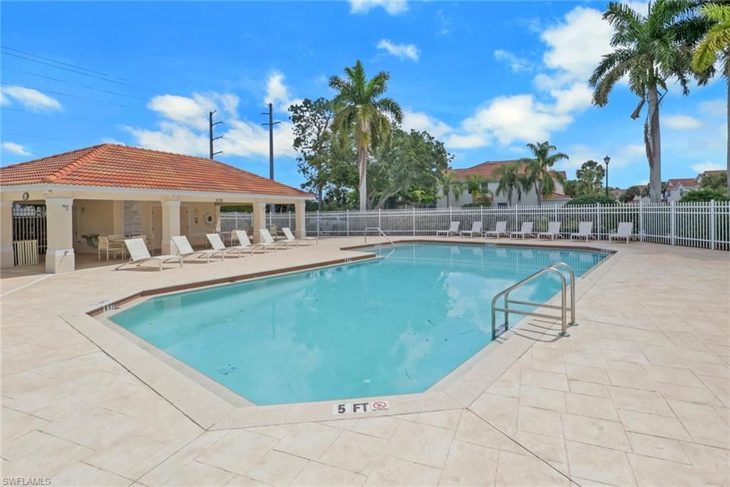 937 Hampton Cir, Unit 108, Naples, FL 34105 Photo