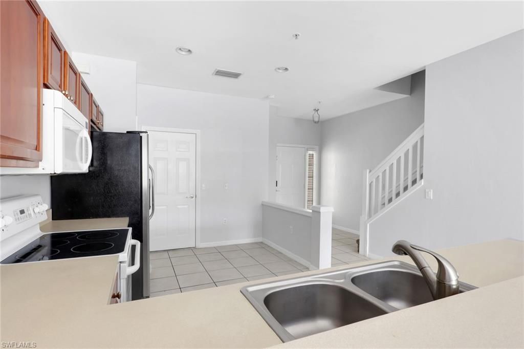 937 Hampton Cir, Unit 108, Naples, FL 34105 Photo