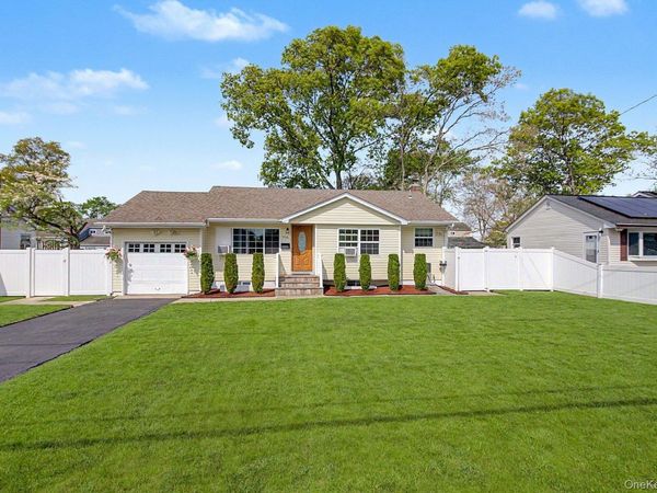 710 Broadway, Brentwood, NY 11717