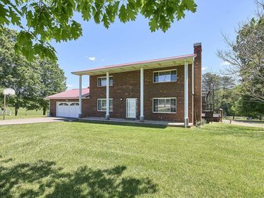 2180 Cross Creek Road, Buffalo, WV 25033