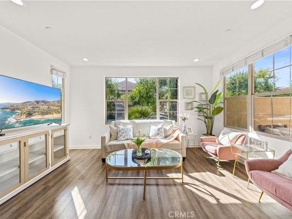 56 Bay Layrel, Irvine, CA 92618