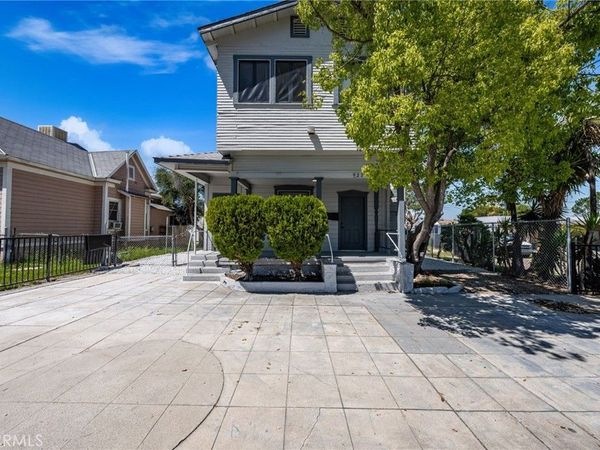 927 Orange Street, Redlands, CA 92374