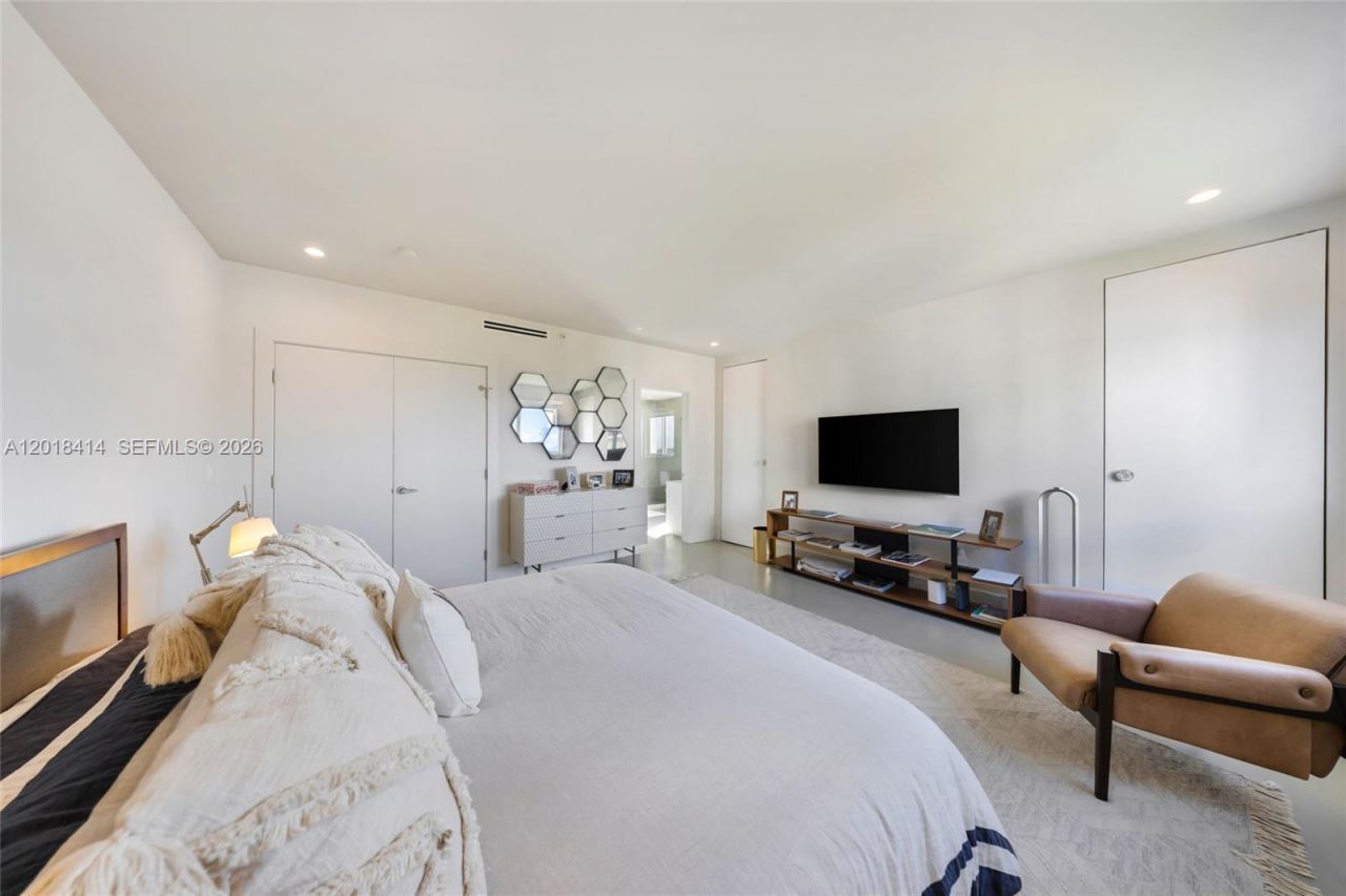50 Ocean Lane Dr , Unit PH603, Key Biscayne, FL 33149 Photo
