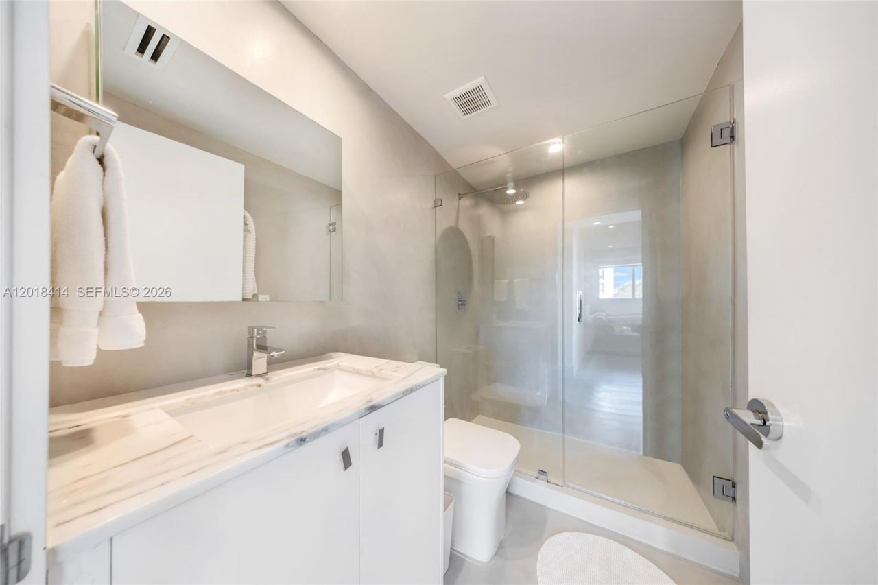 50 Ocean Lane Dr , Unit PH603, Key Biscayne, FL 33149 Photo