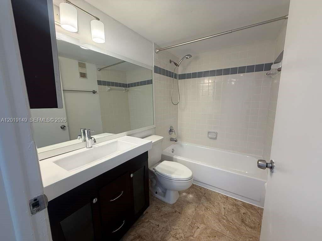 770 Claughton Island Dr, Unit 706, Miami, FL 33131 Photo