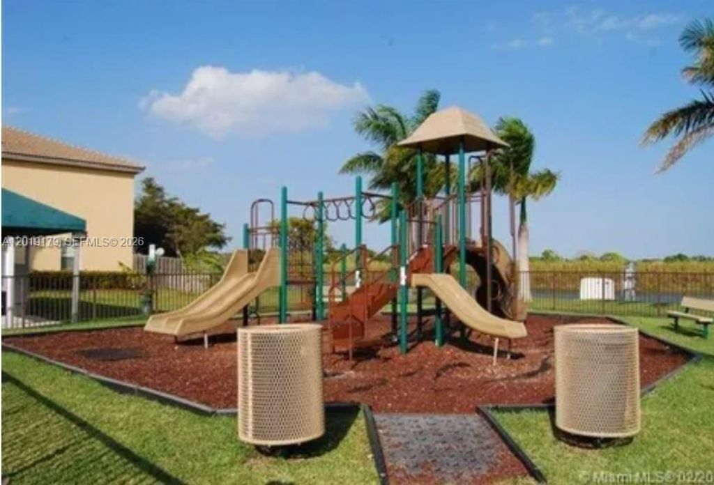 22931 SW 88th Pl , Unit 102, Cutler Bay, FL 33190 Photo