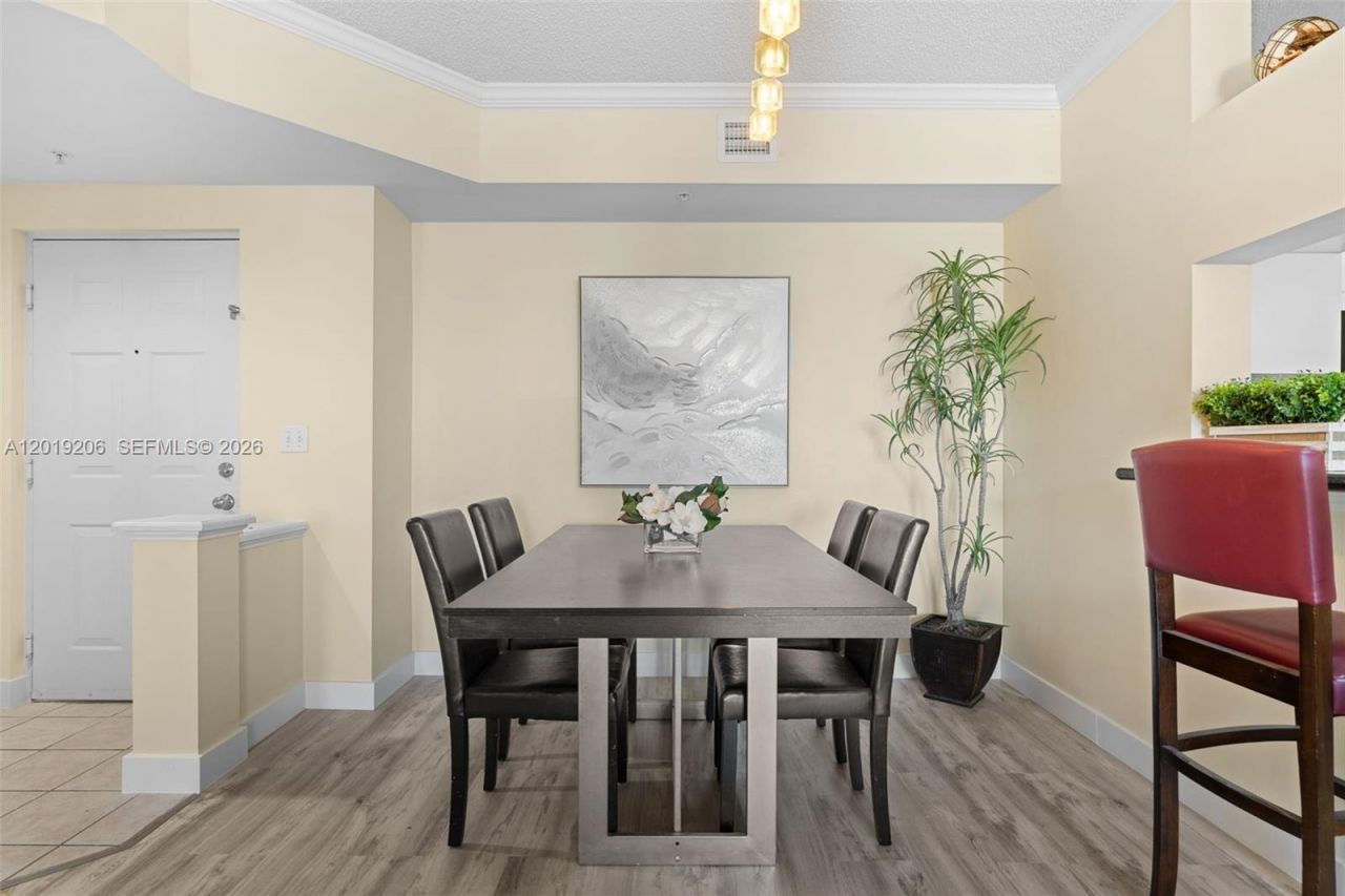 17150 N Bay Rd , Unit 2908, Sunny Isles Beach, FL 33160 Photo