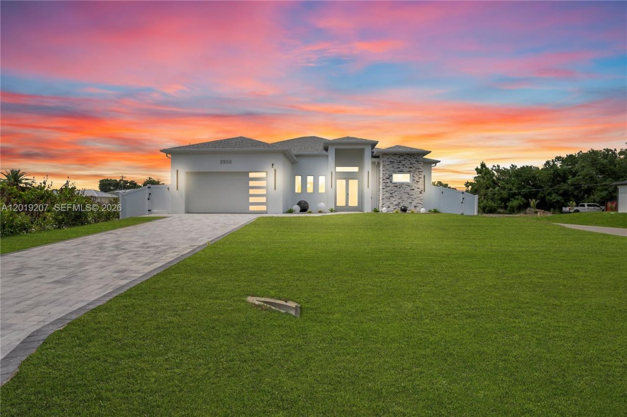 2900 41st St SW , Lehigh Acres, FL 33976 Photo