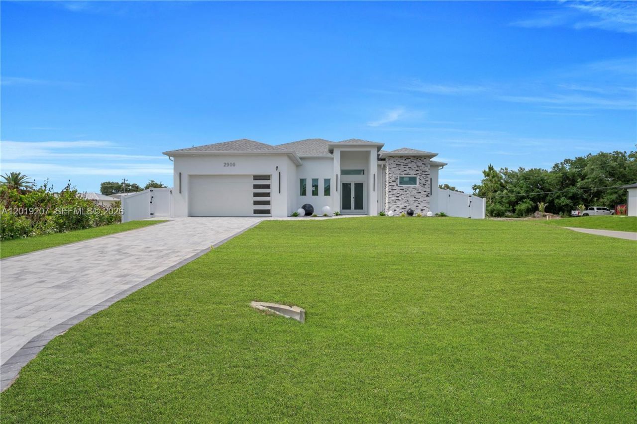 2900 41st St SW , Lehigh Acres, FL 33976 Photo