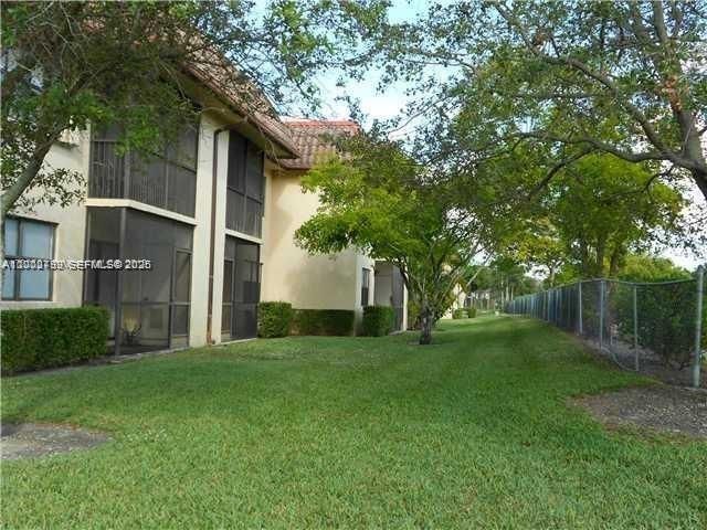 10468 NW 10th St , Unit 204, Pembroke Pines, FL 33026 Photo