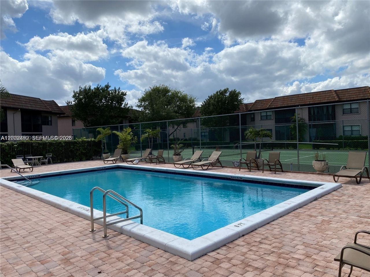 10468 NW 10th St , Unit 204, Pembroke Pines, FL 33026 Photo