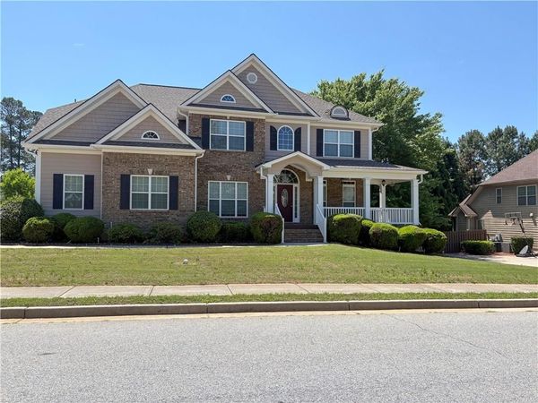 125 Susan Lane, Fayetteville, GA 30215