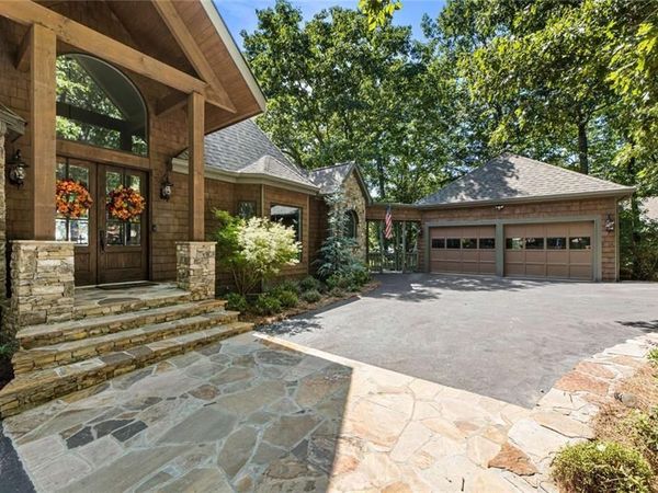 912 Mcelroy Mountain Drive , Jasper, GA 30143
