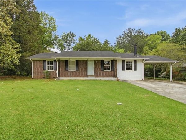 207 Oldenburg Drive , Riverdale, GA 30274