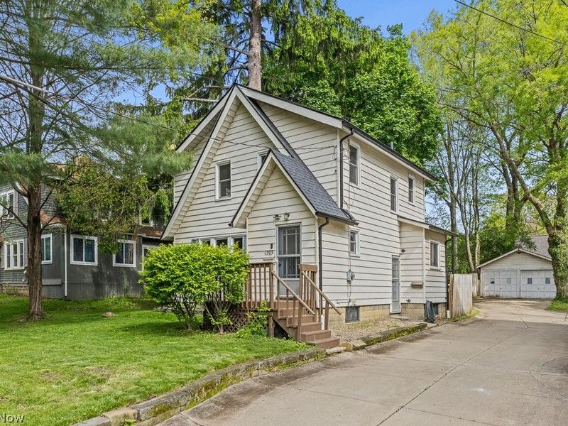 1393 Bryden Drive, Akron, OH 44313 Photo 3