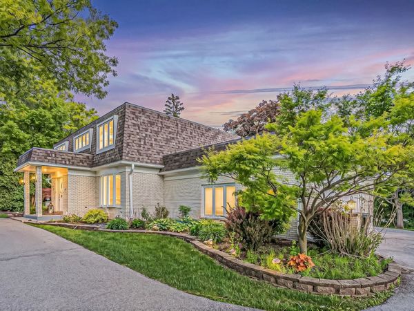 15 DEVONSHIRE Drive , Oak Brook, IL 60523