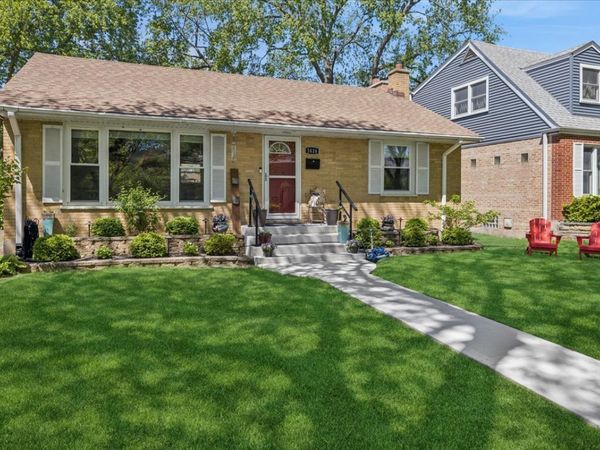 1616 FOWLER Avenue , Evanston, IL 60201