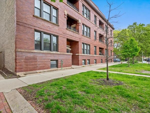 1308 W Granville Avenue , Unit 1, Chicago, IL 60660