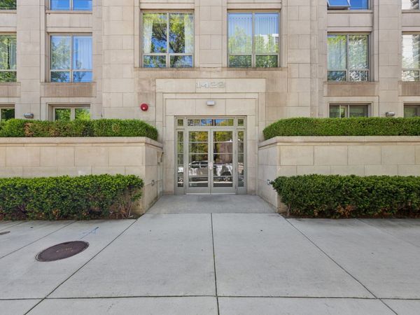 1422 N La Salle Drive , Unit 104, Chicago, IL 60610