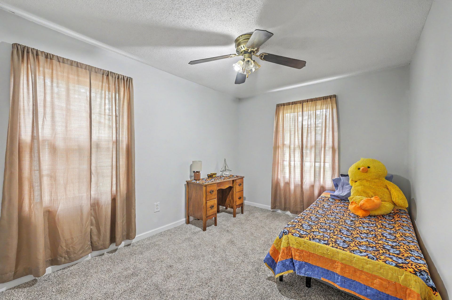 405 Madeline Drive Photo 19
