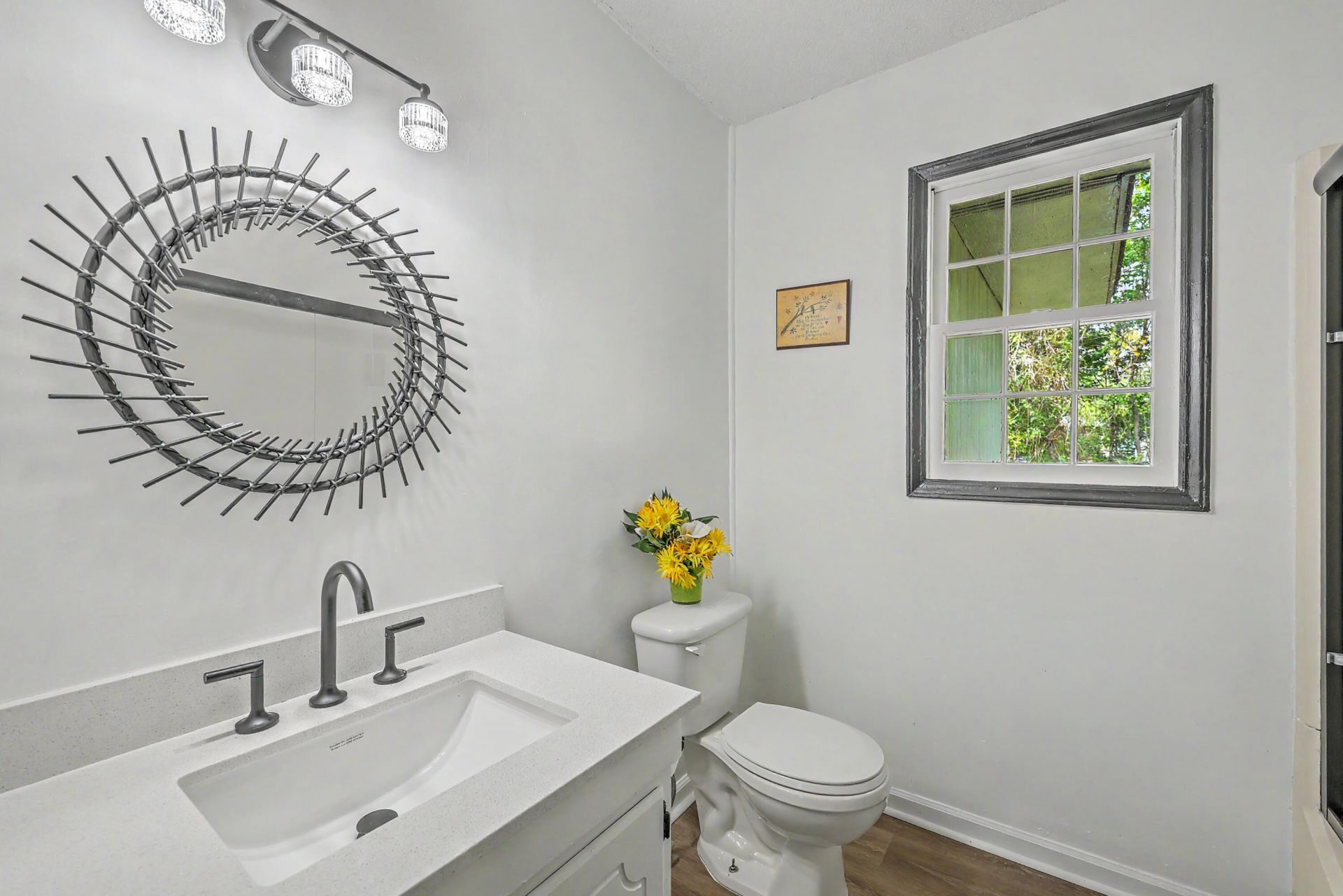 405 Madeline Drive Photo 22