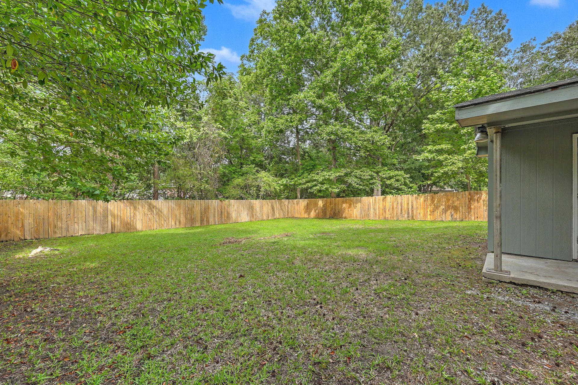 405 Madeline Drive Photo 28