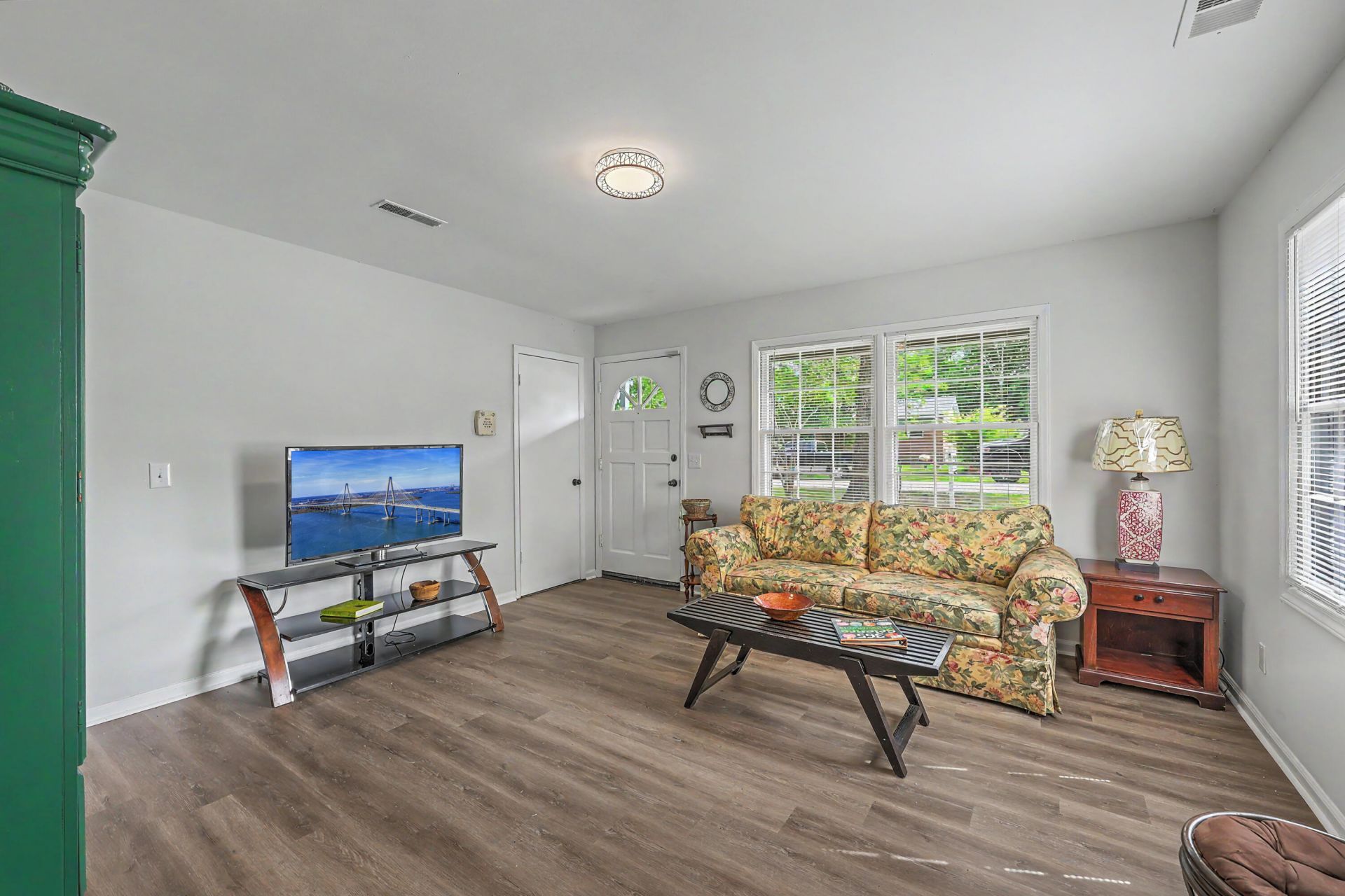 405 Madeline Drive Photo 6
