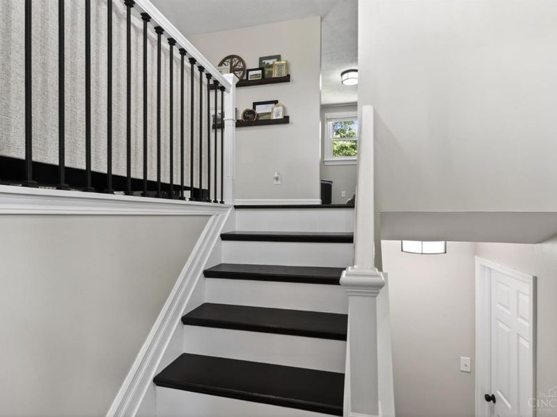 10626 West Road, Harrison, OH 45030 Photo 7