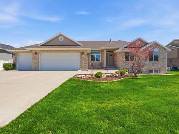 1429 FLINT MEADOW DR , Kaysville, UT 84037