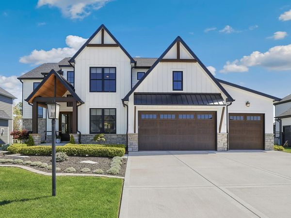 9727 Dunegrass Way, St. John, IN 46373