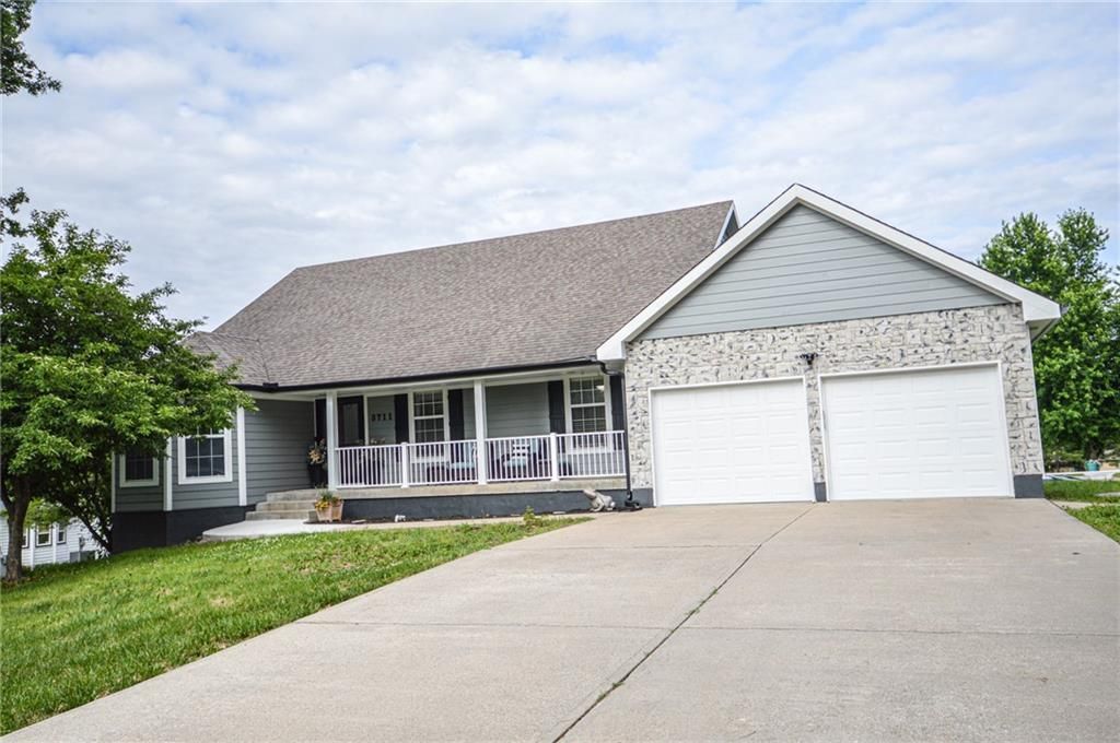 3711 S Rust Road, Grain Valley, MO 64029 Main Photo