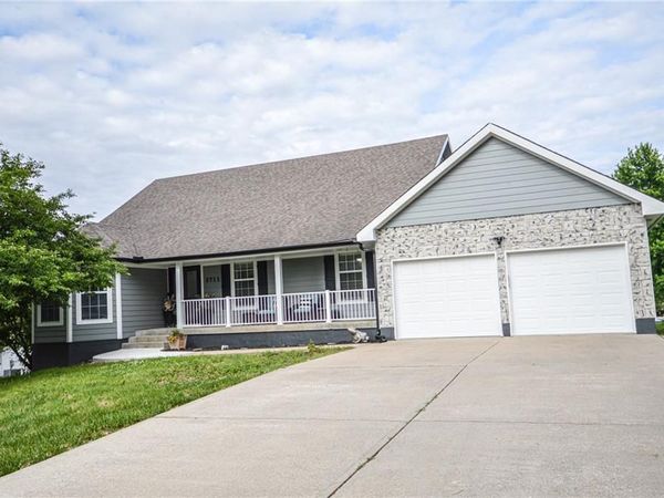 3711 S Rust Road, Grain Valley, MO 64029