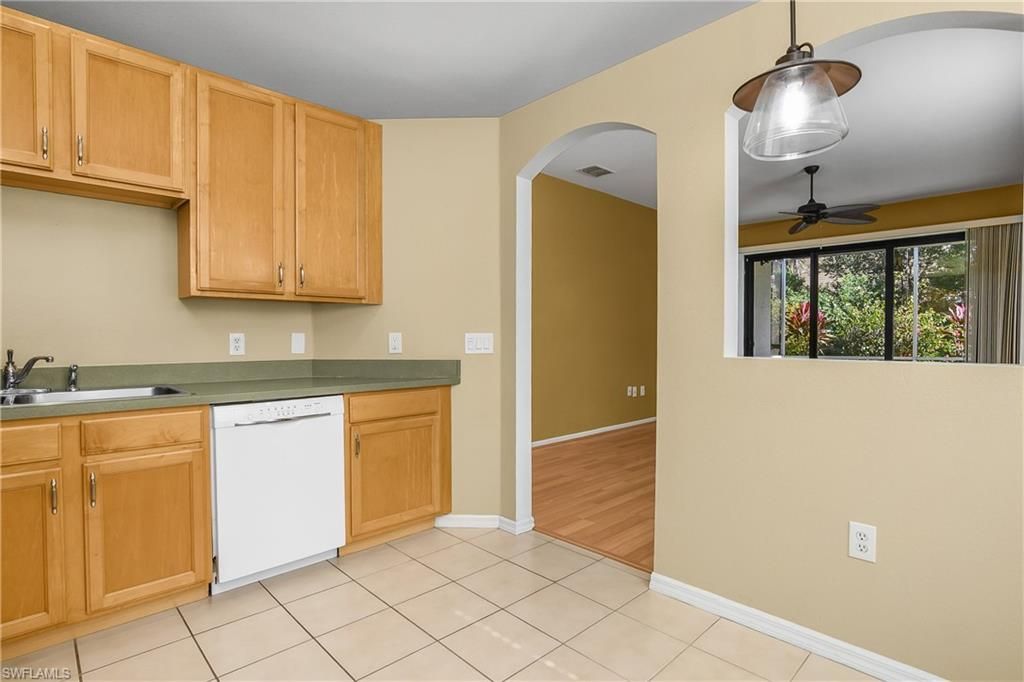 7820 Sandpine Ct , Unit 2304, Naples, FL 34104 Photo