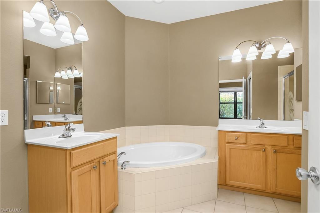 7820 Sandpine Ct , Unit 2304, Naples, FL 34104 Photo