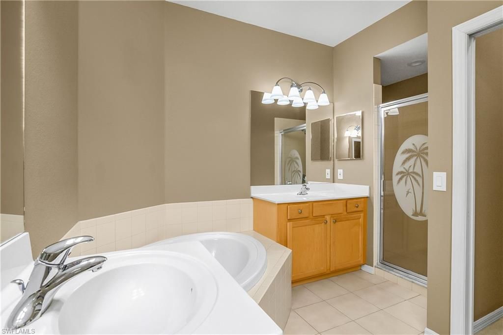 7820 Sandpine Ct , Unit 2304, Naples, FL 34104 Photo
