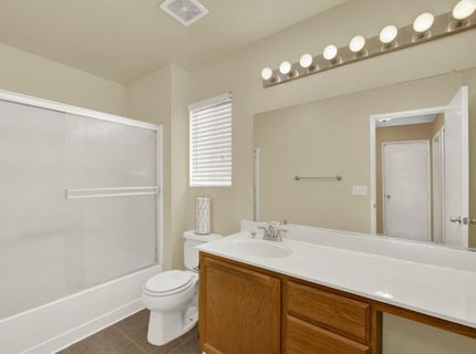 5523 Tamarindo Ln, Elk Grove, CA 95758 Photo