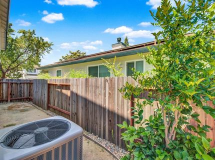 5523 Tamarindo Ln, Elk Grove, CA 95758 Photo