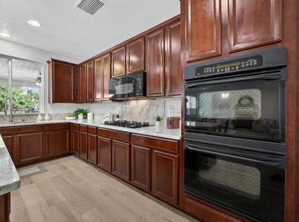 9837 Lois Stiltner Ct, Elk Grove, CA 95624 Photo