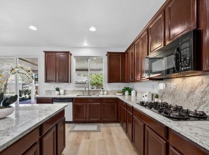 9837 Lois Stiltner Ct, Elk Grove, CA 95624 Photo